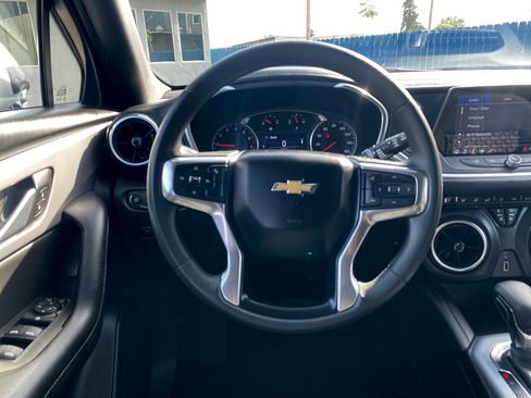 Used 2022 Chevrolet Blazer LT FWD image 8