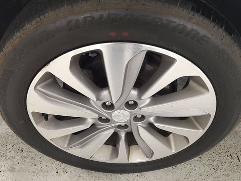 Used 2020 Buick Encore Preferred AWD/4WD image 29