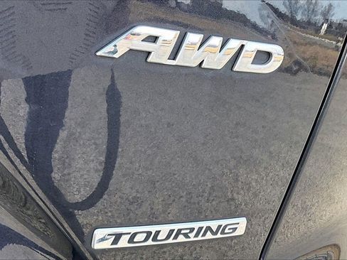 Used 2018 Honda CR-V Touring image 8