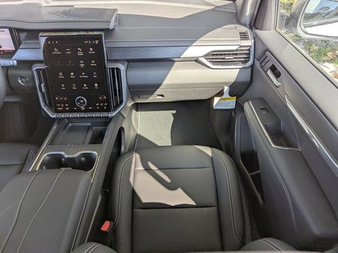 Used 2026 GMC Acadia Elevation w/ Black Edition FWD image 16