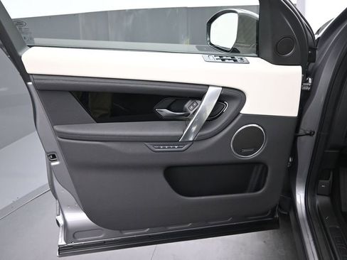 Used 2025 Land Rover Discovery Sport S AWD/4WD image 20
