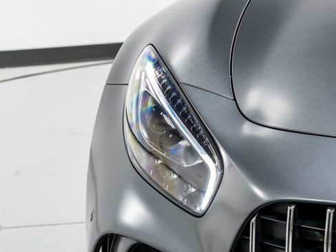 Used 2018 Mercedes-Benz AMG GT R image 37