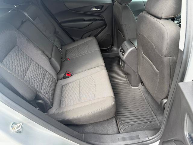Used 2020 Chevrolet Equinox LT w/ Driver Convenience Package AWD/4WD image 17