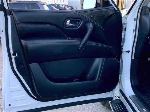 Used 2022 INFINITI QX80 Luxe w/ Cargo Package image 21