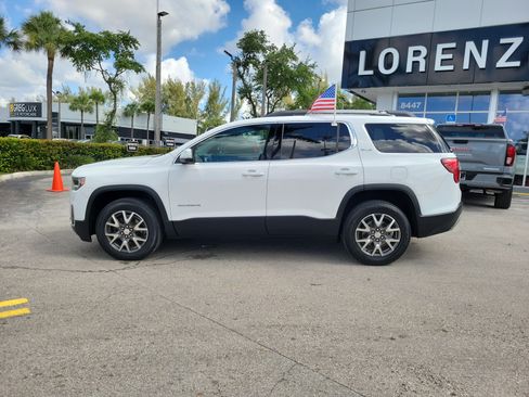 Used 2023 GMC Acadia SLE w/ Driver Convenience Package FWD image 8