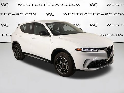 Used 2024 Alfa Romeo Tonale Ti AWD/4WD image 43