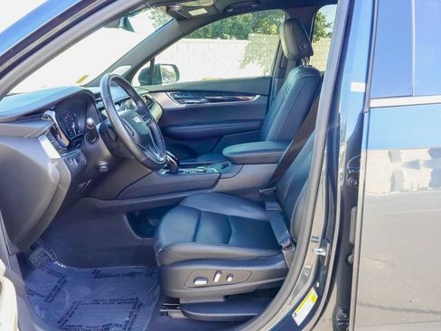Used 2020 Cadillac XT6 Premium Luxury FWD image 13