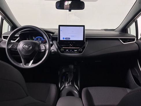 Certified 2025 Toyota Corolla SE FWD image 14