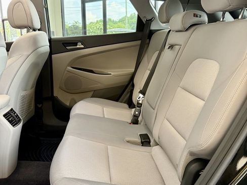 Used 2018 Hyundai Tucson Value AWD/4WD image 15