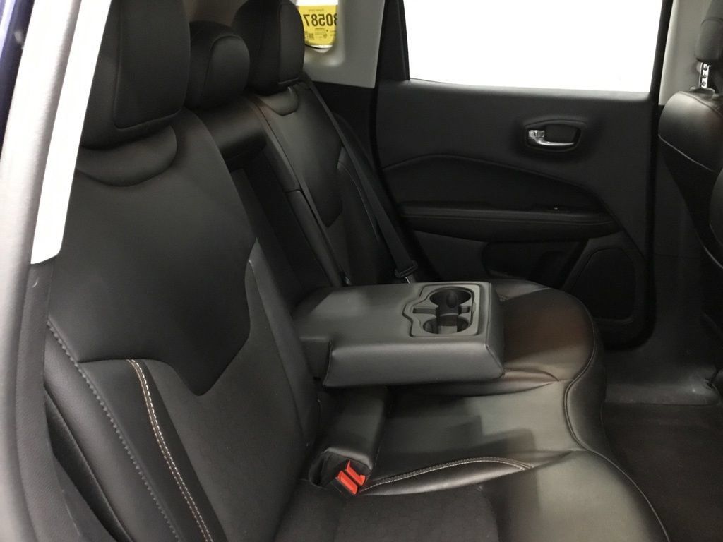 Used 2020 Jeep Compass Latitude w/ Cold Weather Group AWD/4WD image 36