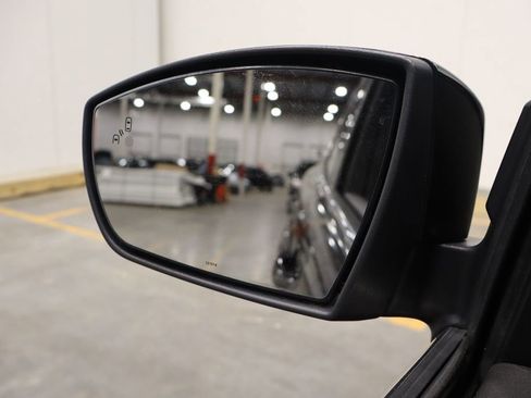 Used 2015 Ford Escape Titanium w/ Equipment Group 301A image 39