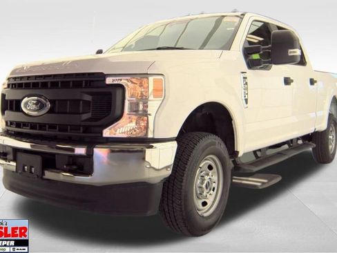 Used 2022 Ford F250 XL w/ Power Equipment Group AWD/4WD image 1