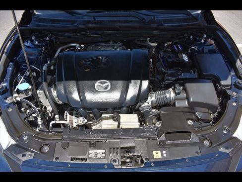 Used 2016 MAZDA MAZDA3 i Touring FWD image 39