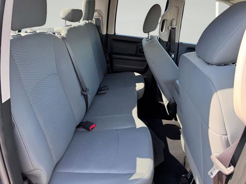 Used 2017 RAM 1500 Express image 29