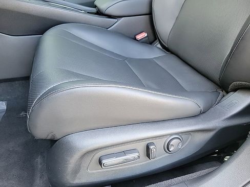 Used 2023 Honda Accord EX-L image 18