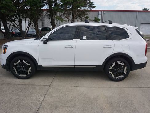 Used 2024 Kia Telluride S w/ S Sunroof Package FWD image 22