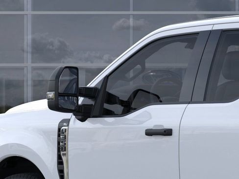New 2026 Ford F350 XL w/ 360-Degree Camera Package RWD image 21