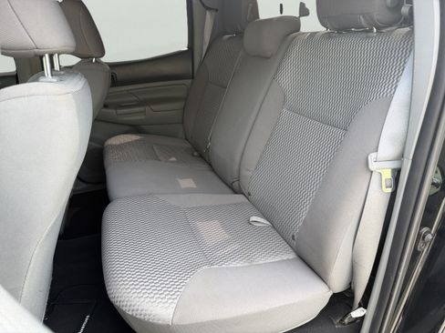 Used 2015 Toyota Tacoma PreRunner w/ SR5 Package RWD image 20