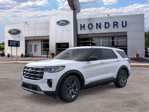 New 2026 Ford Explorer Active w/ Active Comfort Package AWD/4WD image 1