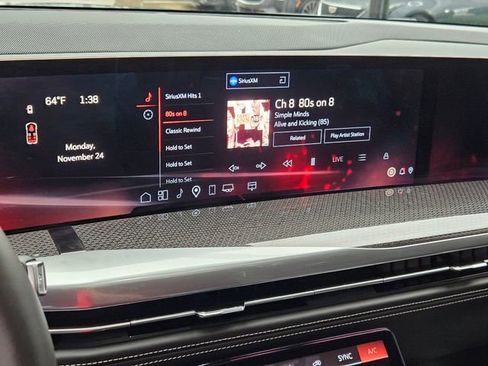 Used 2025 Cadillac Escalade V w/ LPO, ONYX Package image 18