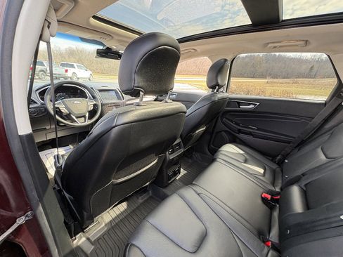 Used 2018 Ford Edge Titanium w/ Equipment Group 302A image 19