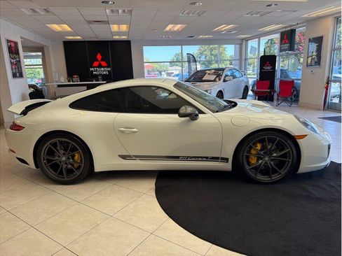 Used 2019 Porsche 911 Carrera T RWD image 4