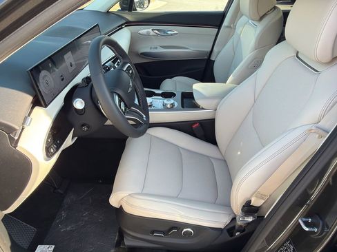 New 2026 Genesis GV70 2.5T Select image 9