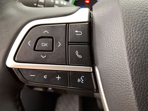 Certified 2024 Toyota Highlander XLE AWD/4WD image 17