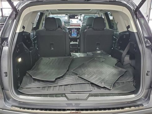 Used 2025 Subaru Ascent Onyx Edition image 16