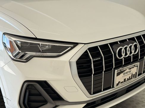 Used 2023 Audi Q3 2.0T Premium AWD/4WD image 12