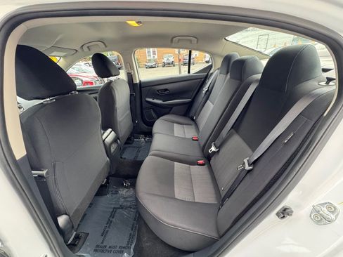 Used 2025 Nissan Sentra SV FWD image 11