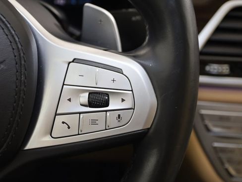 Used 2020 BMW 745e xDrive image 47