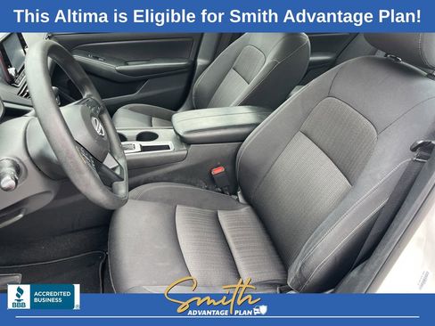 Used 2024 Nissan Altima 2.5 S FWD image 14