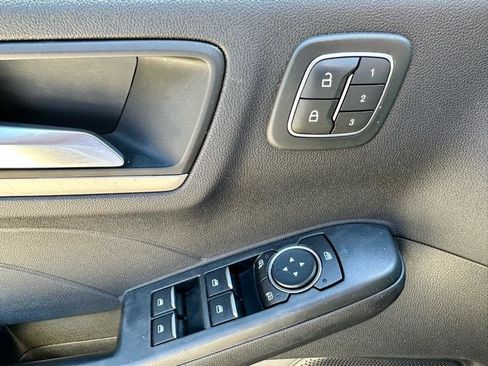 Used 2022 Ford Escape SEL w/ Technology Package image 7