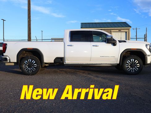Used 2024 GMC Sierra 3500 Denali Ultimate image 1