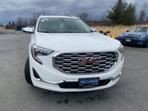 Used 2019 GMC Terrain Denali w/ Advanced Safety Package image 3
