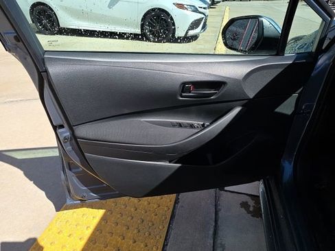 Used 2024 Toyota Corolla LE FWD image 11