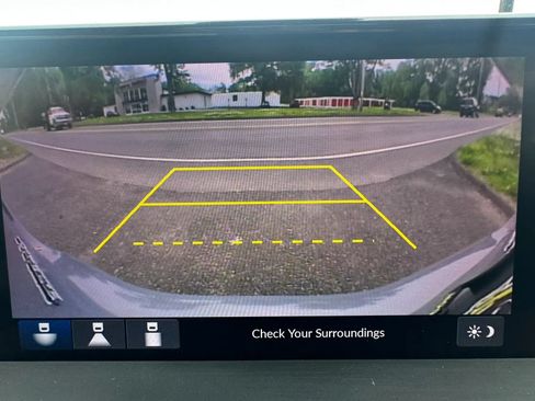 Used 2023 Honda Accord Sport image 15