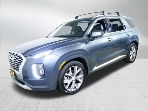 Used 2022 Hyundai Palisade Limited w/ Cargo Package AWD/4WD image 3