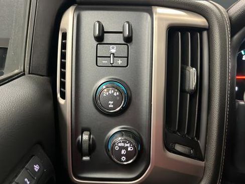 Used 2019 GMC Sierra 2500 Denali AWD/4WD image 32