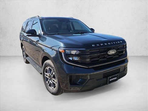 New 2025 Ford Expedition Active image 7