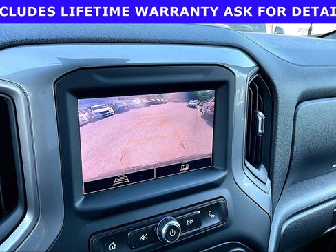 Used 2022 Chevrolet Silverado 1500 Custom Trail Boss AWD/4WD image 17