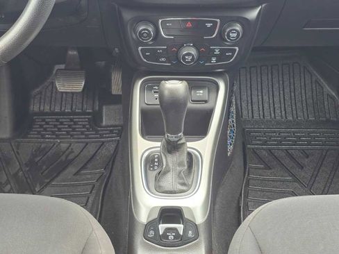 Used 2019 Jeep Compass Sport FWD image 13