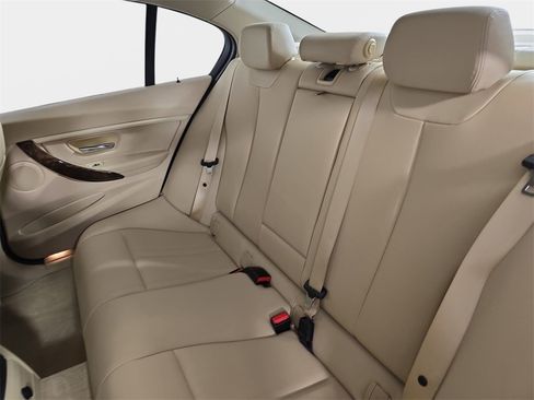 Used 2014 BMW 328i xDrive Sedan image 16