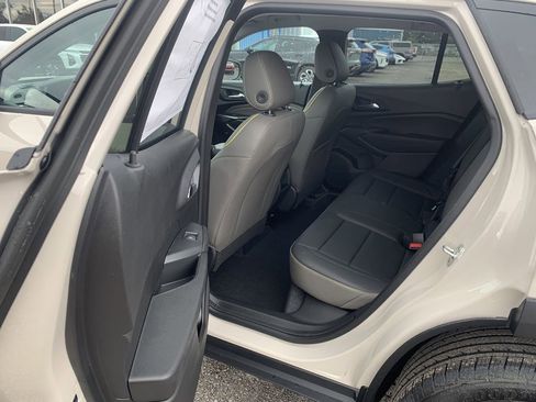 New 2026 Chevrolet Trax ACTIV FWD image 13