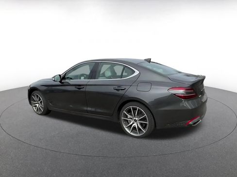 Used 2025 Genesis G70 2.5T image 10