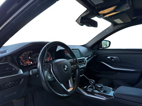 Used 2019 BMW 330i Sedan w/ Driving Assistance Package RWD image 8