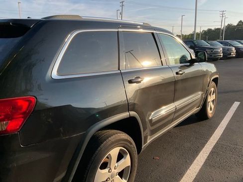 Used 2012 Jeep Grand Cherokee Laredo AWD/4WD image 4