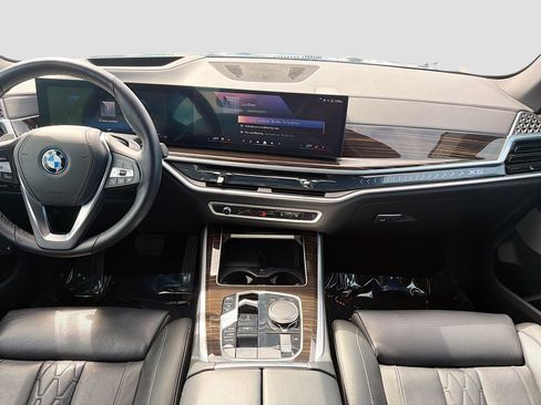 Used 2025 BMW X5 xDrive50e image 20