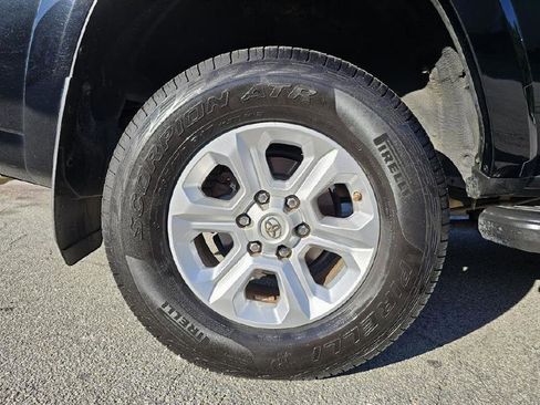 Used 2016 Toyota 4Runner SR5 AWD/4WD image 14